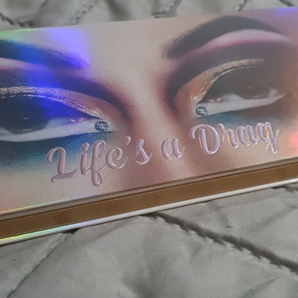 Life's a Drag Pallette